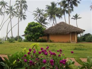 Saffron Beach Hotel Wadduwa Bagian luar foto